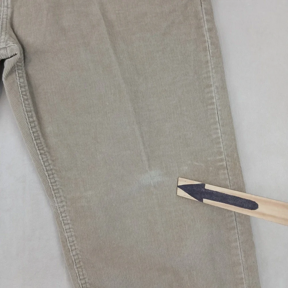 VTG Levis‎ 569 34x29 2004 Corduroy Loose Straight FLAWS